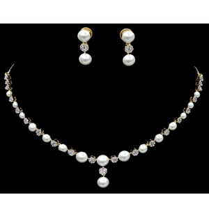 Ensemble de collier de créateur en or blanc avec perle blanche Ensemble de collier en pierre magnifique pour la fête de mariage - Product Image 1