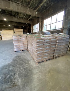 Granulés de bois de pin et de sapin de haute qualité 6mm vente en gros sacs de 15kg de qualité prix bon marché - Product Image 6