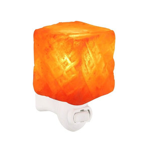 Pirámide de lámpara de sal de alta calidad con enchufe LED USB que cambia de color y estilo de flor tallada - Product Image 1