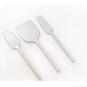 Ensemble de couverts de luxe en acier inoxydable brillant à tige de créateur, cuillère à salade et serveur à salade modernes en métal poli de haute qualité - Product Image 3