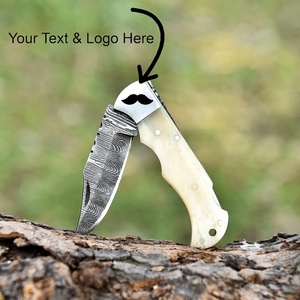 Couteau pliant en acier Damas de qualité industrielle, logo OEM, fabrication artisanale, utilitaire de survie en plein air, manche en os de chameau, lame à chute - Product Image 2