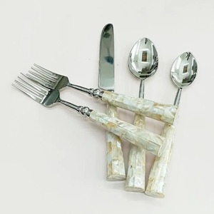 Couverts royaux personnalisés, ustensiles de cuisine, ensembles de couverts plaqués argent avec poignée en résine à double abat-jour, ensembles de couverts - Product Image 3