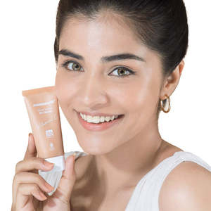 Crema CC Iluminadora con Vitamina C y Cúrcuma - 25g - Product Image 2
