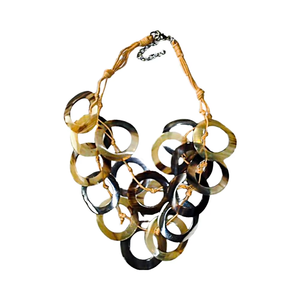 Collar Moderno de Cuerno Circular Hecho a Mano y Ecológico de Alta Demanda - Product Image 1