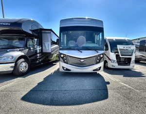 Autocaravanas Usadas Asequibles 2022 2023 2020, Fleetwood Pace Arrow RV de 40 pies, Autocaravanas, Autocaravanas con Color Personalizado Disponible, Poco Kilometraje - Product Image 4