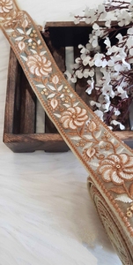 Rubans et lacets brodés à la machine à fleurs de 1.5 pouces de largeur sur mesure 100% coton divers motifs et couleurs pour robes de mariée - Product Image 3