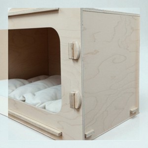 Maison pour chat en bois de style japonais Fsc Birch Design compact Oem Vietnam Fabricant de meubles pour animaux de compagnie pour le marché japonais AC12 - Product Image 2