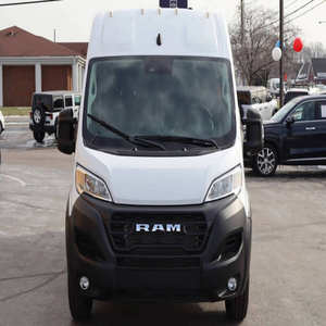 RAM ProMaster 2025 en Perfecto Estado - Product Image 1