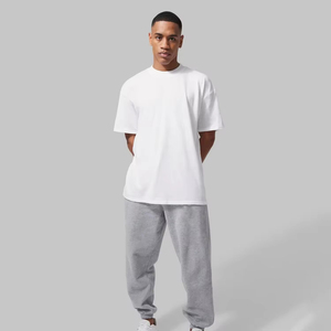 Moda estilo callejero de gran tamaño holgado ajuste gráfico impreso ligero suave tela transpirable cómodo sudor pantalones de hombre - Product Image 3