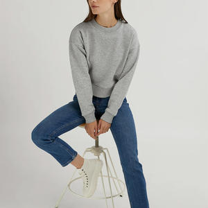 Sudadera personalizada para mujer con opciones de bordado de impresión, Jersey cómodo con logotipo personalizado diseñado para trajes informales - Product Image 3