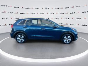 NIRO LX FWD SUV 2022 d'occasion en excellent état, bleu, 11 gallons, traction avant, 1.6L, 14 hybride, automatique, crossover - Product Image 4