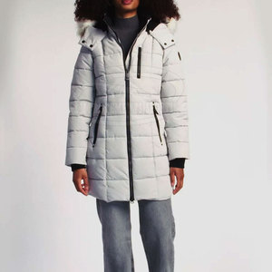 Veste parka longue d'hiver pour femmes de qualité supérieure, avec fermeture éclair et capuche, logo personnalisé, prix bas, vente en gros - Product Image 5