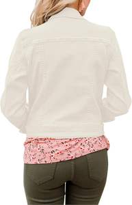 Pour les vêtements décontractés quotidiens, rien ne fonctionne mieux qu'une veste en jean polyvalente et élégante pour femmes. - Product Image 3