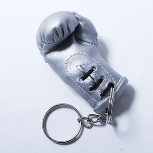 Mini gants de boxe en cuir lacés porte-clés pour la promotion de la voiture Arts martiaux pour enfants et formation MMA accessoire et cadeau - Product Image 6