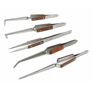 Kit de Pinzas Quirúrgicas Profesionales QNQ de 8 Piezas con Punta de Fibra, Bloqueo Cruzado, Uso Hospitalario, Certificación MFDS Clase II - Product Image 1