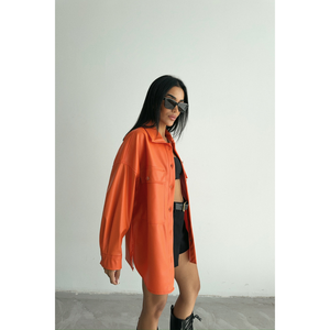Blusa/Camisa de Mujer Talla Grande Estilo Boyfriend de Cuero con Botones Naranjas - Product Image 2