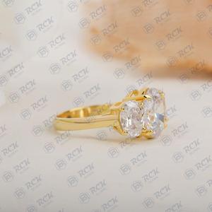 Anillo de moissanita de tres piedras de corte ovalado CTW 2,25 para mujer, regalo de cumpleaños de aniversario perfecto para seres queridos - Product Image 2