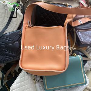 Sacs de luxe d'occasion mixtes, sélection premium, sacs en cuir d'occasion, ventes de lots Ukay - Product Image 3
