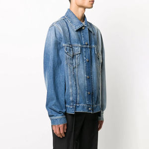 แจ็กเก็ตผ้าเดนิมแบบทูโทนสีแนวสตรีทสำหรับผู้ชายฤดูใบไม้ร่วงผ้าคอตตอน100% ระบายอากาศได้ดีปักโลโก้ตามสั่ง - Product Image 3