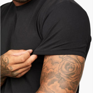 Ensemble de t-shirts et shorts à col rond à manches courtes et coupe ajustée en polyester 100% coton - Product Image 6