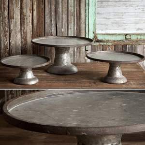 Présentoir à gâteaux en métal gravé de créateur unique pour la présentation de gâteaux pendant les mariages l programme des événements traditionnels ou des célébrations - Product Image 6