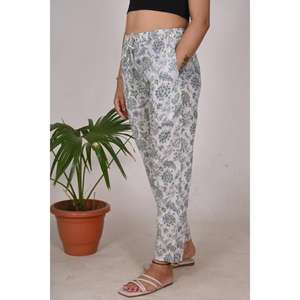 Pyjama à imprimé floral pour femmes Pantalon de nuit en coton avec taille élastique Pyjama de nuit respirant et léger - Product Image 5