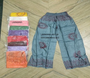 ชุดนอนผ้าเรยอนพิมพ์ลายสำหรับสุภาพสตรีจากอินเดีย กางเกงผ้าเรยอนพิมพ์ลาย ชุดนอนพิมพ์ลายโบฮีเมียน ชุดนอนพิมพ์ลายสัญลักษณ์ออม - Product Image 1