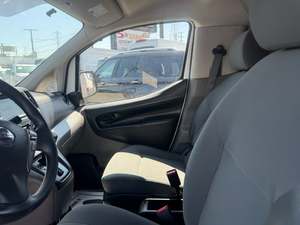 Nissan NV200 SV FWD Automatique 2021 d'occasion, conduite à gauche, essence, sièges en tissu foncé, feux LED, moins de 4L - Product Image 5