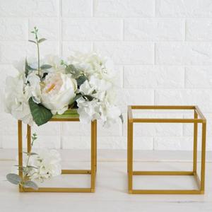 Centro de Mesa de Metal Duradero y Ecológico de Primera Calidad, Artesanía Sofisticada para una Decoración Elegante del Hogar - Product Image 6