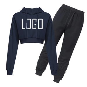Conjunto de 2 piezas de talla grande para mujer con logotipo personalizado Top corto Sudadera con capucha Chándal de manga larga de lana con pantalones cortos para actividades de invierno al aire libre - Product Image 3