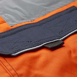 Vêtements de travail à bretelles et bretelles haute visibilité OEM Pantalons de sécurité pour hommes avec bande réfléchissante Uniformes de sécurité - Product Image 3