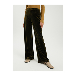Pantalon ample en velours pour femme BGN, modèle W24P478, provenant de Turquie - Product Image 4