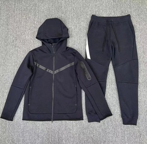 Survêtement de sport extensible avec logo personnalisé et tissu de haute qualité nouveau design le plus vendu pour hommes - Product Image 4