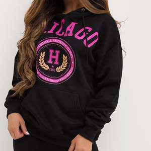 Sudadera con capucha con estampado de Chicago de longitud completa para mujer negra personalizada de gran tamaño, sudaderas con capucha antiarrugas y transpirables para mujer, Sudadera con capucha de gimnasio - Product Image 3