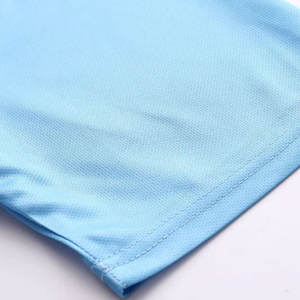 Ensembles de maillots de football bleus unis en gros, design simple, uniformes de football pour hommes, vêtements avec votre propre logo - Product Image 3