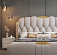 Ensemble de meubles de chambre à coucher en teck massif de luxe, style européen moderne, avec revêtement en cuir personnalisable et capitonné, 2 tables de chevet