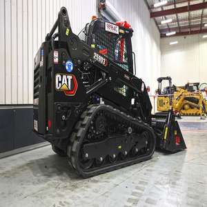 Chargeur frontal sur chenilles CAT 246D d'occasion, capacité de charge nominale de 500 tonnes, modèle 2024, prix bas - Product Image 3