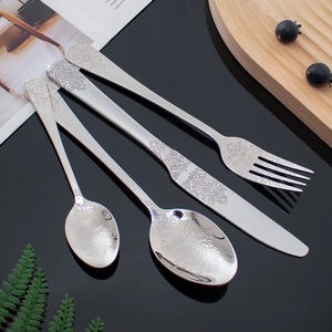 Juego de Cubiertos de Plata Grabados de Estilo Real Premium, Vajilla para el Hogar, Recepciones y Regalos, Procedente de la India - Product Image 2