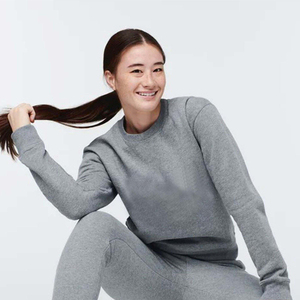 Sudaderas de algodón 100% cómodas para mujer personalizadas para invierno para uso al aire libre Logotipo frontal disponible Varios tamaños Colores - Product Image 2