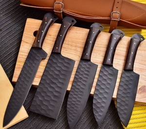 Vente en gros sur mesure, commande en gros, ensemble de cinq couteaux de chef durables ambidextres faits à la main en acier inoxydable avec revêtement noir - Product Image 2