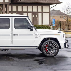 Mercedes-Benz AMG G63 SUV 2025, 4.0L V8 Biturbo Híbrido, Tracción en las Cuatro Ruedas, Transmisión Automática de 9 Velocidades, Vehículo Todoterreno de Lujo, Disponible en Stock - Product Image 3