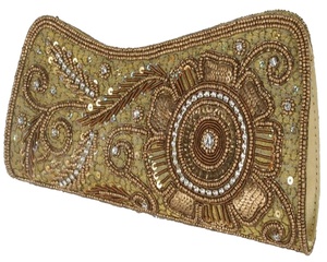 Pochette de mariée dorée Lowellcraft pour femme - Matière satinée fabriquée à Delhi - Product Image 1