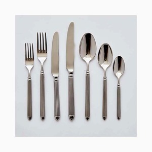 Ensemble de couverts en acier inoxydable de qualité supérieure, fait à la main, argent brillant, laiton gravé, design de doublure multiple, poignée dorée - Product Image 2