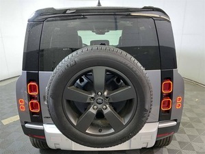 2024 Land Rover Defender 90 P300 S SUV AWD certificado limpio y bastante usado caja de cambios automática izquierda cuero oscuro Turbo eléctrico AW - Product Image 5