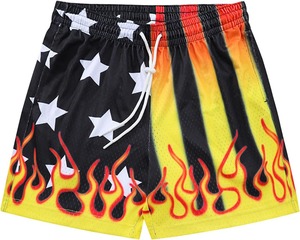 กางเกงขาสั้นตาข่ายสำหรับผู้ชายออกแบบได้ตามต้องการเสื้อผ้าแนวสตรีทสำหรับเล่นยิมแห้งเร็วระบายอากาศได้ดีพิมพ์ลายกราฟิก - Product Image 1