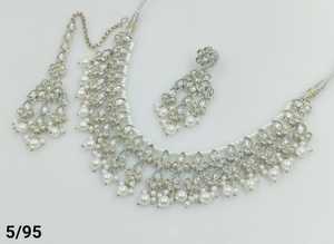 Nuevo diseño de flores Ad sin cortar plateado tradicional y de moda perla y Kundan tachonado gargantilla collar conjunto joyería conjunto Niña - Product Image 4