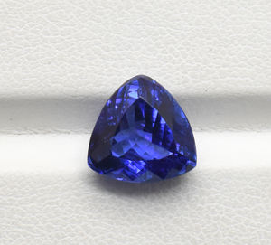 Trillion de pierres précieuses naturelles bleu profond pierre d'anneau de tanzanite excellente coupe loupe triangulaire pierre précieuse propre pierre trillion à facettes - Product Image 4