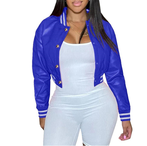 เสื้อแจ็คเก็ตวาร์ซิตี้แขนยาวสำหรับผู้หญิง ราคาขายส่ง ตัวเสื้อทำจากผ้าขนสัตว์ แขนเสื้อทำจากหนัง รับสกรีนโลโก้ มีไซส์พลัส - Product Image 1