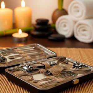 Juego de Manicura Portátil Completo de Acero Inoxidable con Herramientas Prácticas y Elegantes para el Cuidado de las Uñas - Product Image 5