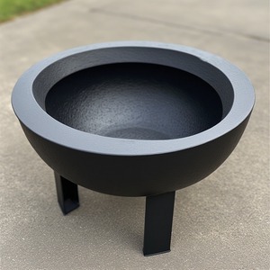 Brasero en métal robuste conçu pour les jardins extérieurs, offrant une construction solide et une performance thermique durable - Product Image 6